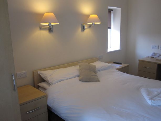Imagen de la habitación del Hotel Clifton Lodge. Foto 11
