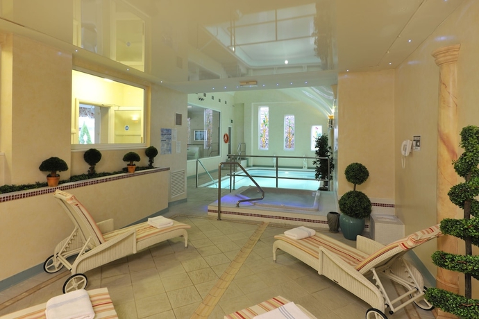 Imagen de la piscina del Hotel Clifton Park. Foto 19