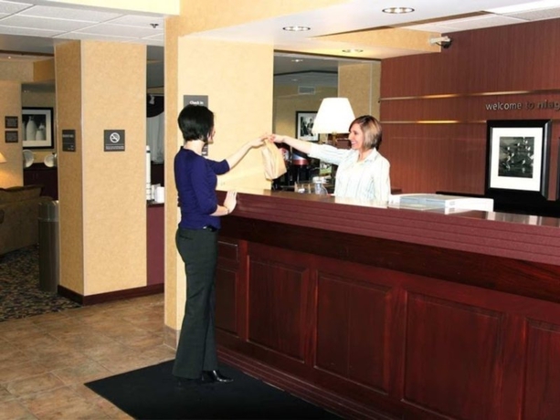 Imagen general del Hotel Clifton Victoria Inn At The Falls. Foto 2