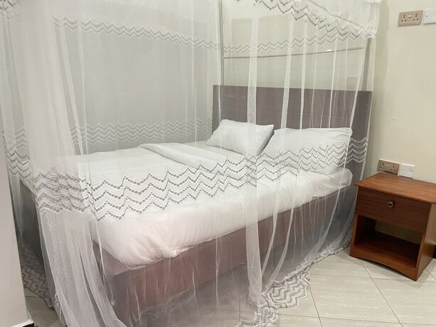 Imagen de la habitación del Hotel Climax Suites. Foto 20