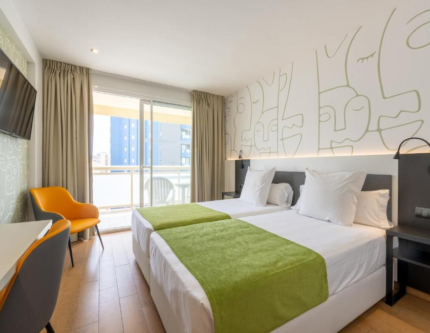 Imagen de la habitación del Hotel Climia Benidorm Plaza. Foto 9