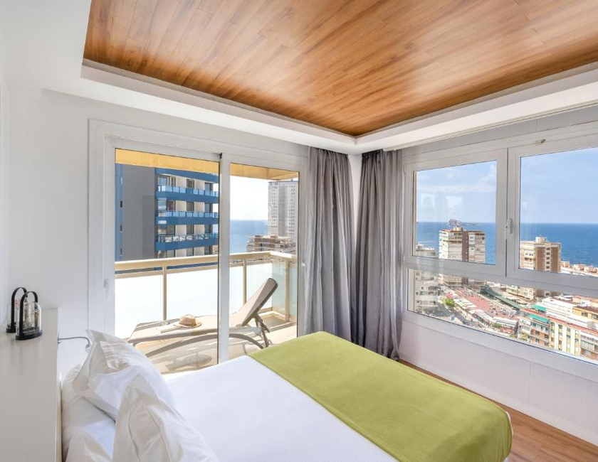 Imagen de la habitación del Hotel Climia Benidorm Plaza. Foto 17