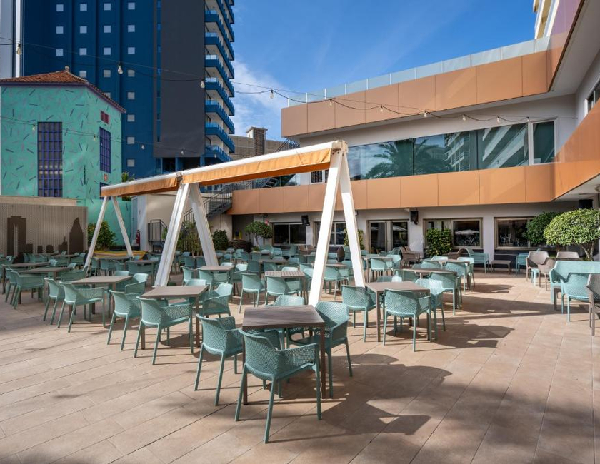Imagen del bar/restaurante del Hotel Climia Benidorm Plaza. Foto 5