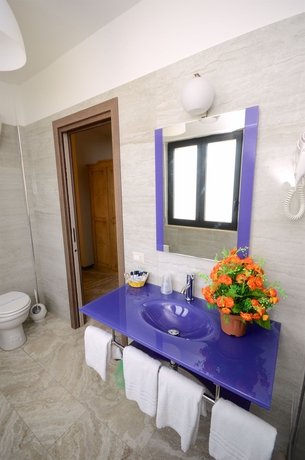 Imagen de la habitación del Hotel Clinton. Foto 4