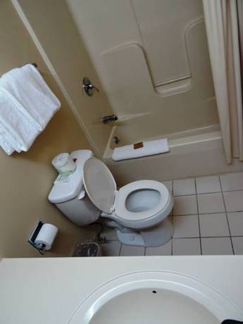 Imagen de la habitación del Hotel Clinton Inn. Foto 6