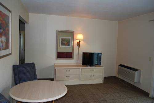 Imagen de la habitación del Hotel Clinton Inn & Suites. Foto 3