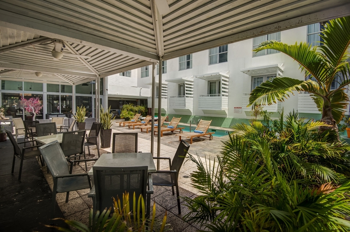 Imagen de los exteriores del Hotel Clinton South Beach. Foto 10