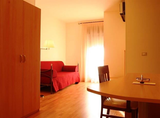 Imagen de la habitación del Hotel Clio. Foto 2