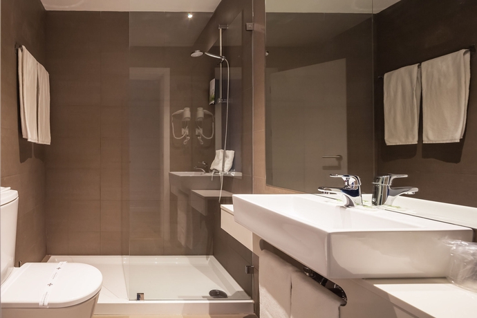 Imagen de la habitación del Hotel Cliphotel. Foto 5