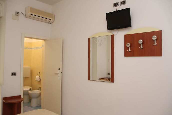 Imagen de la habitación del Hotel Clipper, Cattolica. Foto 13