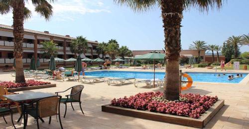 Imagen general del Hotel Clipper - EL DELFÍN VERDE RESORTS - Platja de Pals. Foto 1