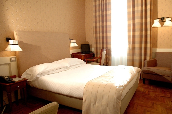 Imagen de la habitación del Hotel Clitunno. Foto 7