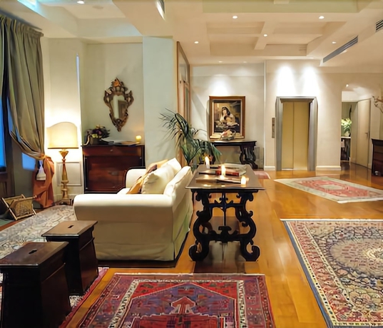 Imagen de los interiores del Hotel Clitunno. Foto 19