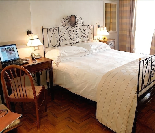 Imagen de la habitación del Hotel Clitunno. Foto 12