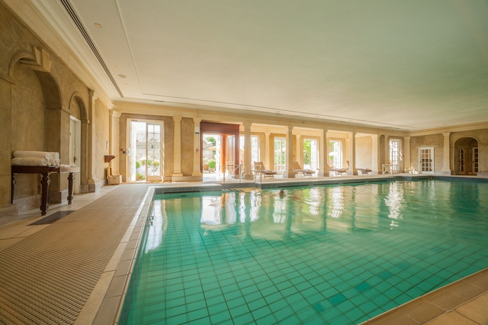 Imagen de la piscina del Hotel Cliveden House - An Iconic Luxury. Foto 13
