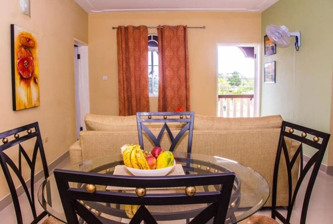 Imagen de la habitación del Hotel Clock Tower Guest House. Foto 19