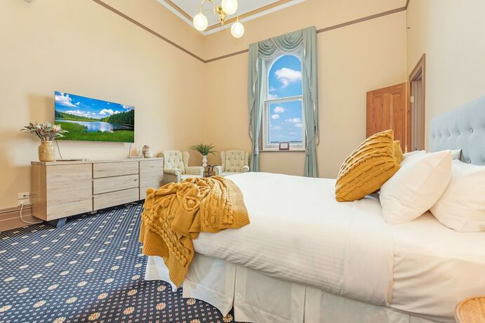Imagen general del Hotel Clocktower Suites. Foto 9