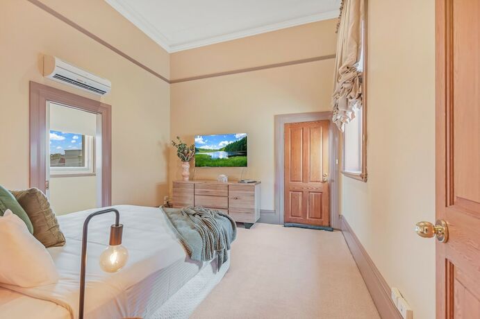Imagen general del Hotel Clocktower Suites. Foto 11