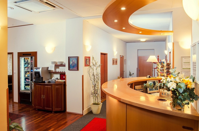 Imagen de los interiores del Hotel Cloister Inn. Foto 13