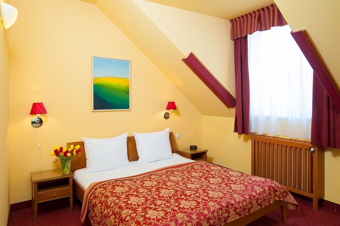 Imagen de la habitación del Hotel Cloister Inn. Foto 8