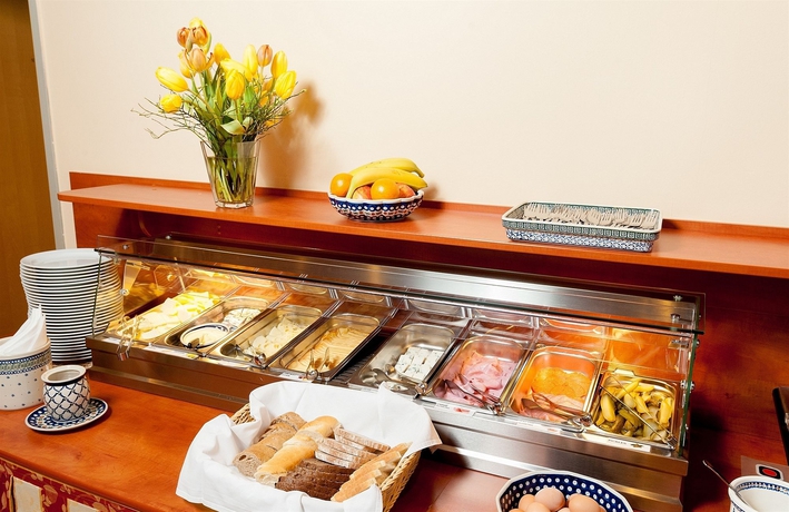 Imagen del bar/restaurante del Hotel Cloister Inn. Foto 5