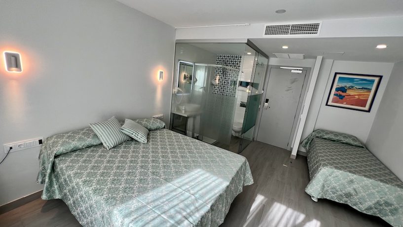 Imagen de la habitación del Hotel Clopy Mirador del Castillo. Foto 2