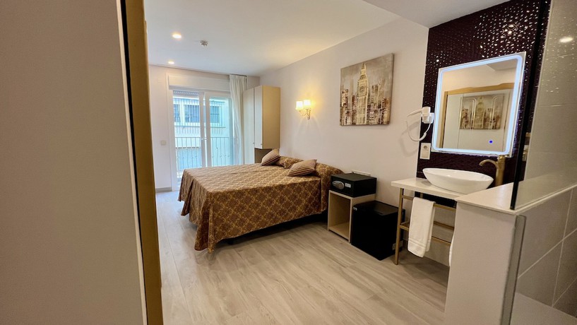 Imagen de la habitación del Hotel Clopy Mirador del Castillo. Foto 6