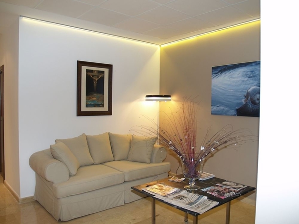 Imagen de los interiores del Hotel Clopy Rocamar. Foto 13