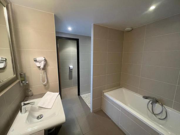 Imagen de la habitación del Hotel Clos De La Vaupali&egrave;re - Rouen. Foto 10