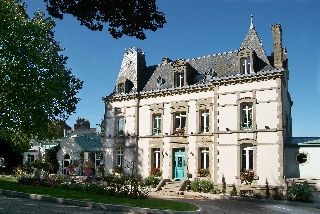 Imagen general del Hotel Clos De Vallombreuse, The Originals Relais (relais Du Silence). Foto 2