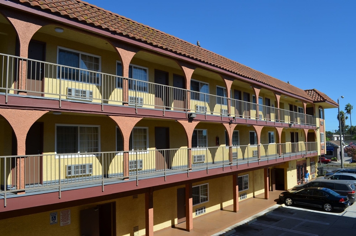 Imagen de los interiores del Hotel Cloud 9 Inn Lax. Foto 15