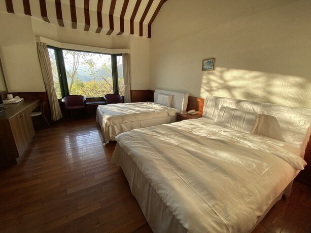 Imagen de la habitación del Hotel Cloud Falls Resort. Foto 13