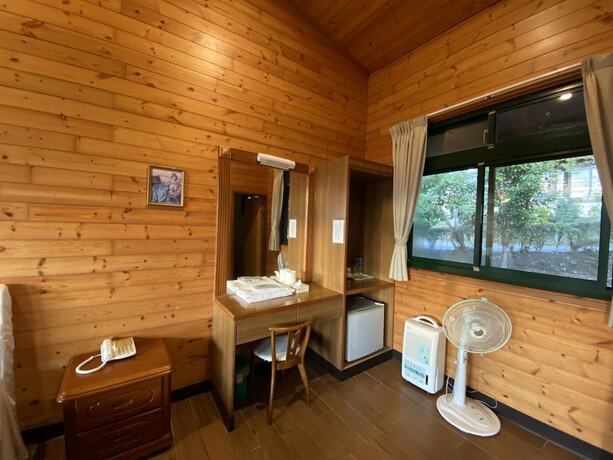 Imagen de la habitación del Hotel Cloud Falls Resort. Foto 20