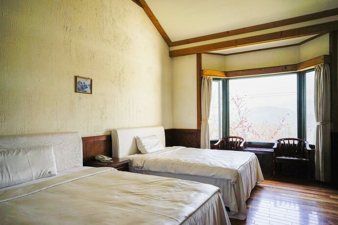 Imagen de la habitación del Hotel Cloud Falls Resort. Foto 33