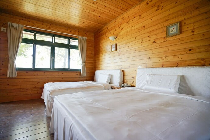 Imagen de la habitación del Hotel Cloud Falls Resort. Foto 34