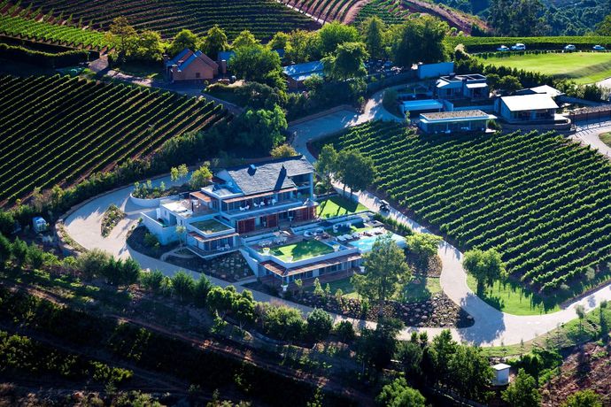 Imagen de los interiores del Hotel Clouds Estate. Foto 12