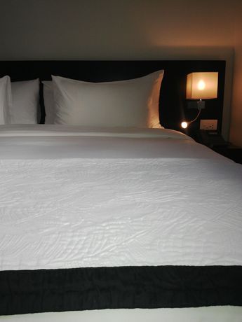 Imagen de los exteriores del Hotel Clouds Estate. Foto 10