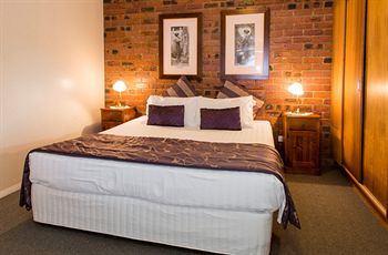 Imagen de los exteriores del Hotel Clouds Montville. Foto 11