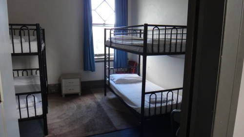 Imagen de la habitación del Hotel Clover Backpackers. Foto 5