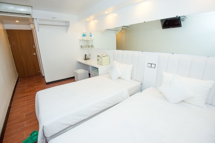 Imagen de la habitación del Hotel Clover City Center. Foto 2