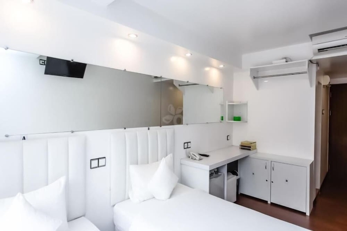 Imagen de la habitación del Hotel Clover City Center. Foto 10