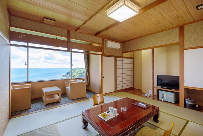 Imagen de la habitación del Hotel Clover Fuuka. Foto 15