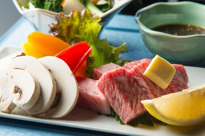 Imagen del bar/restaurante del Hotel Clover Fuuka. Foto 7