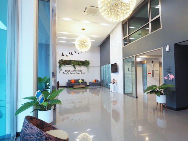 Imagen de los interiores del Hotel Clover Hotel Hatyai. Foto 18