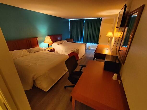 Imagen general del Hotel Clover Inn And Suites. Foto 6