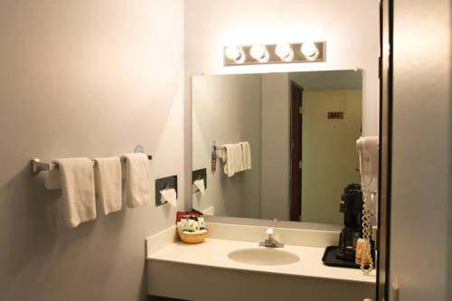 Imagen de la habitación del Hotel Clover Island Inn. Foto 9