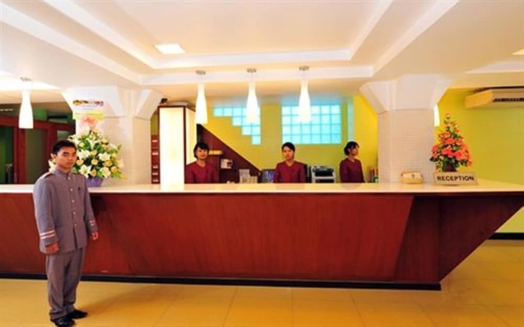 Imagen de los interiores del Hotel Clover, Yangon. Foto 19