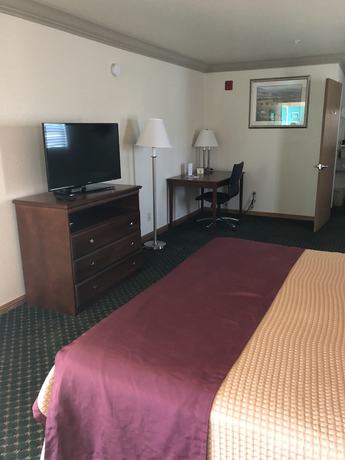 Imagen de la habitación del Hotel Cloverdale Wine Country Inn And Suites. Foto 4