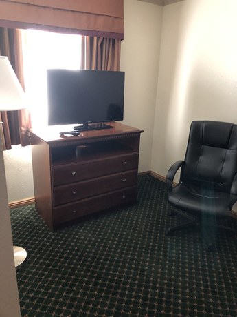 Imagen de la habitación del Hotel Cloverdale Wine Country Inn And Suites. Foto 9