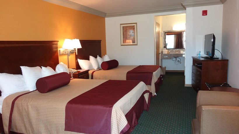 Imagen de la habitación del Hotel Cloverdale Wine Country Inn And Suites. Foto 10